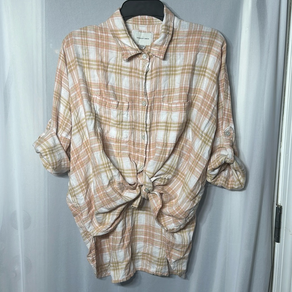 Women’s American Eagle XS Orange and white plaid shirt